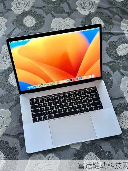 1819岁Mac book高清:1. 1819岁MacBook:经典设计与现代性能的完美结合