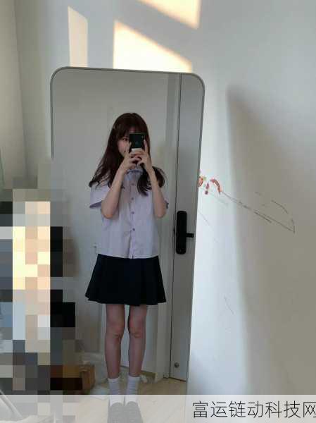 夏天校服太薄能看见馒头:1. 夏季校服透视:怎样避免尴尬场面?
