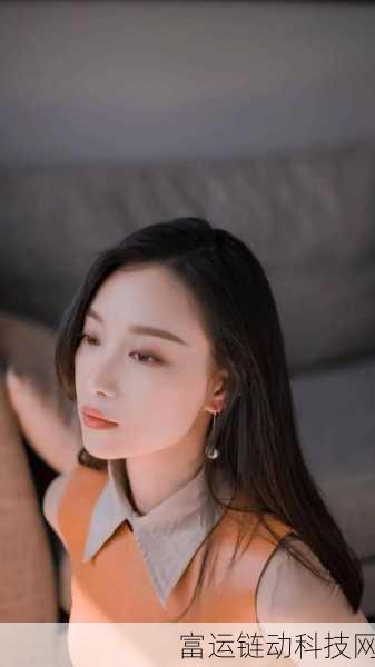 倪妮19张照片怎么爆料的：1. 倪妮19张美照揭秘：时尚与内涵的完美融合