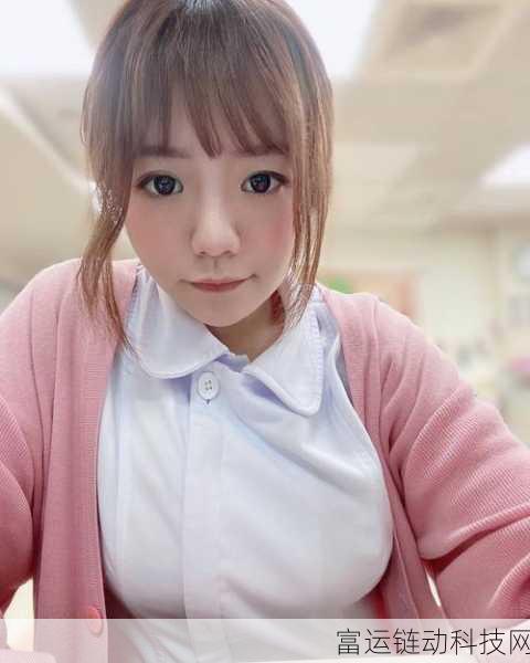 黑料反差婊极品美女:1. 黑料反差婊的魅力:揭开极品美女双面人生