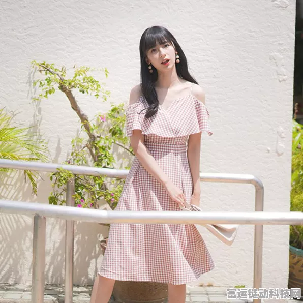 心动小镇蓝色抹胸裙获取秘籍，解锁时尚大赛隐藏攻略