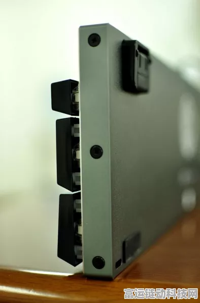 雷神K104S机械键盘新上市