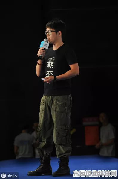 阿里巴巴豪掷近2亿，精准学原生代AI辅学机即将震撼发布