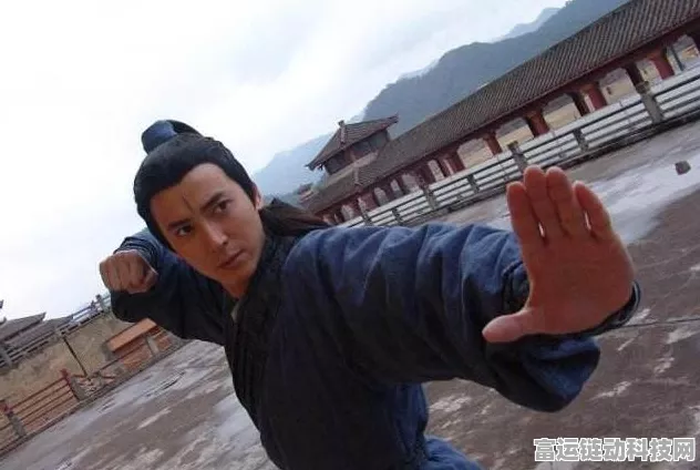 手游资讯，揭秘迷你世界二郎神限定装扮获取攻略及特效展示