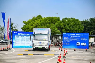 手游圈新风向，北京五环内氢燃料电池货车获昼运特权，绿色物流助力手游行业升级？