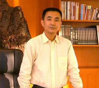 手游市场新动向，两大巨头股价飙升，游戏地产联动成新风口？