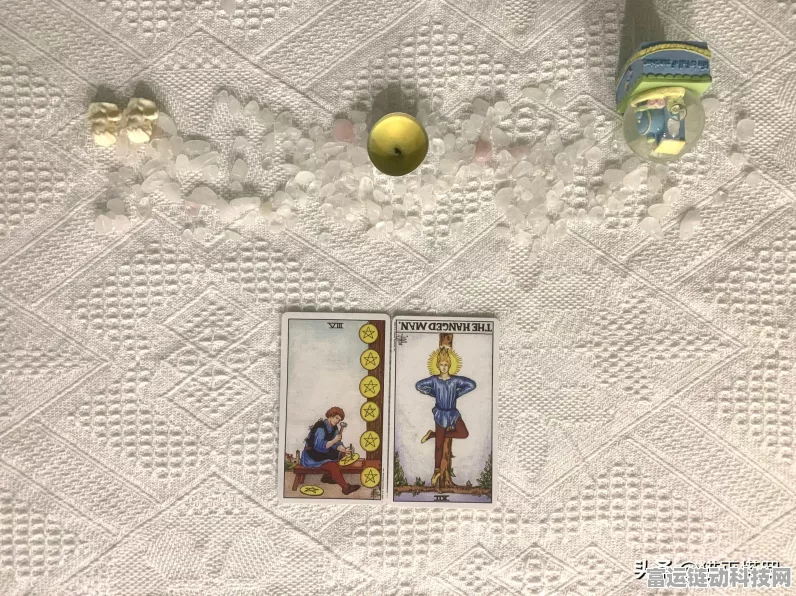 崩坏学园2深度解析，塔罗倒吊人角色实战策略与竞技价值