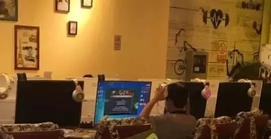 绝地求生网吧开挂风波，整个网吧会遭殃吗？