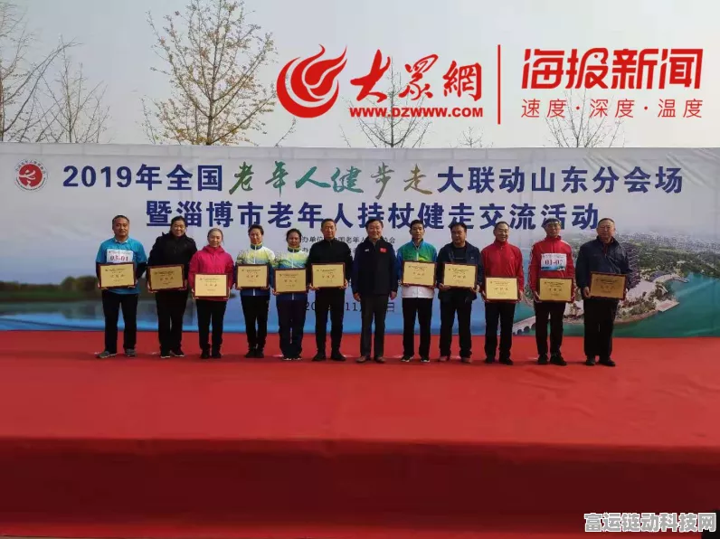 光与夜之恋联动库洛米，萧逸收信全览：探索暗夜中的光与爱之诗篇
